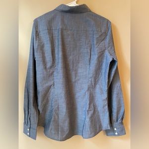 NWT Women’s Banana Republic Tailored Fit Button Down Shirt Size 12